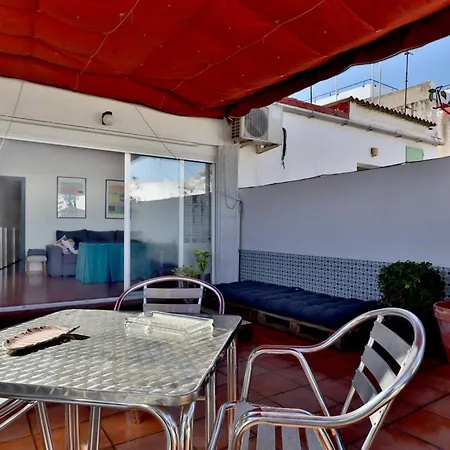 Atico Con Terraza En Pleno Centro Apartmán